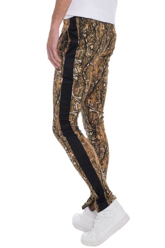 526659031